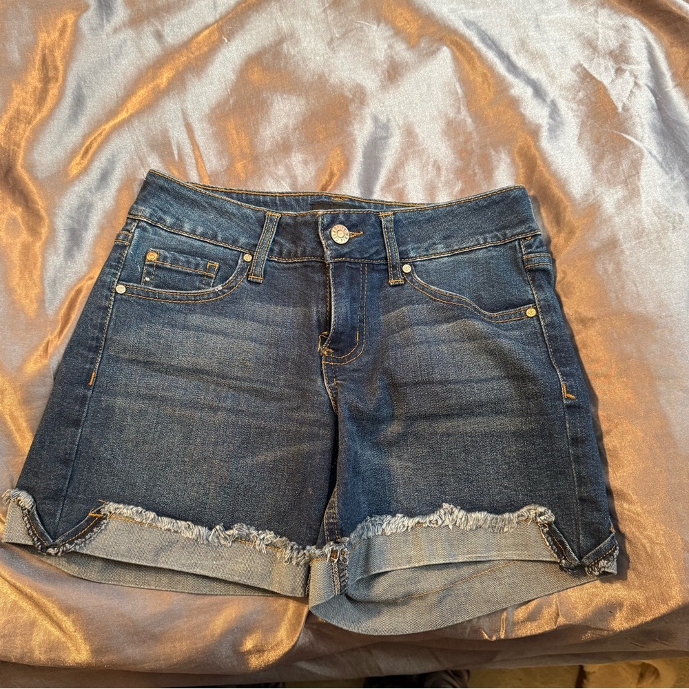 Celebrity Pink Denim Frayed Hem Women's Shorts